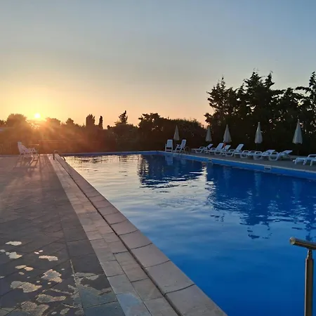 Casa de hóspedes Alba 4*