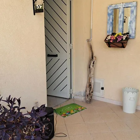 Guest house Alba Mandra Capreria
